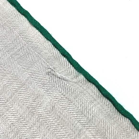 HERMES Authentic Cream Silk Scarf - Picture 14 of 15